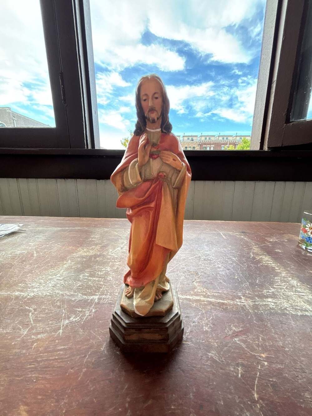 Vintage Hand Painted Sacred Heart Of Jesus Plaster Statue 7"